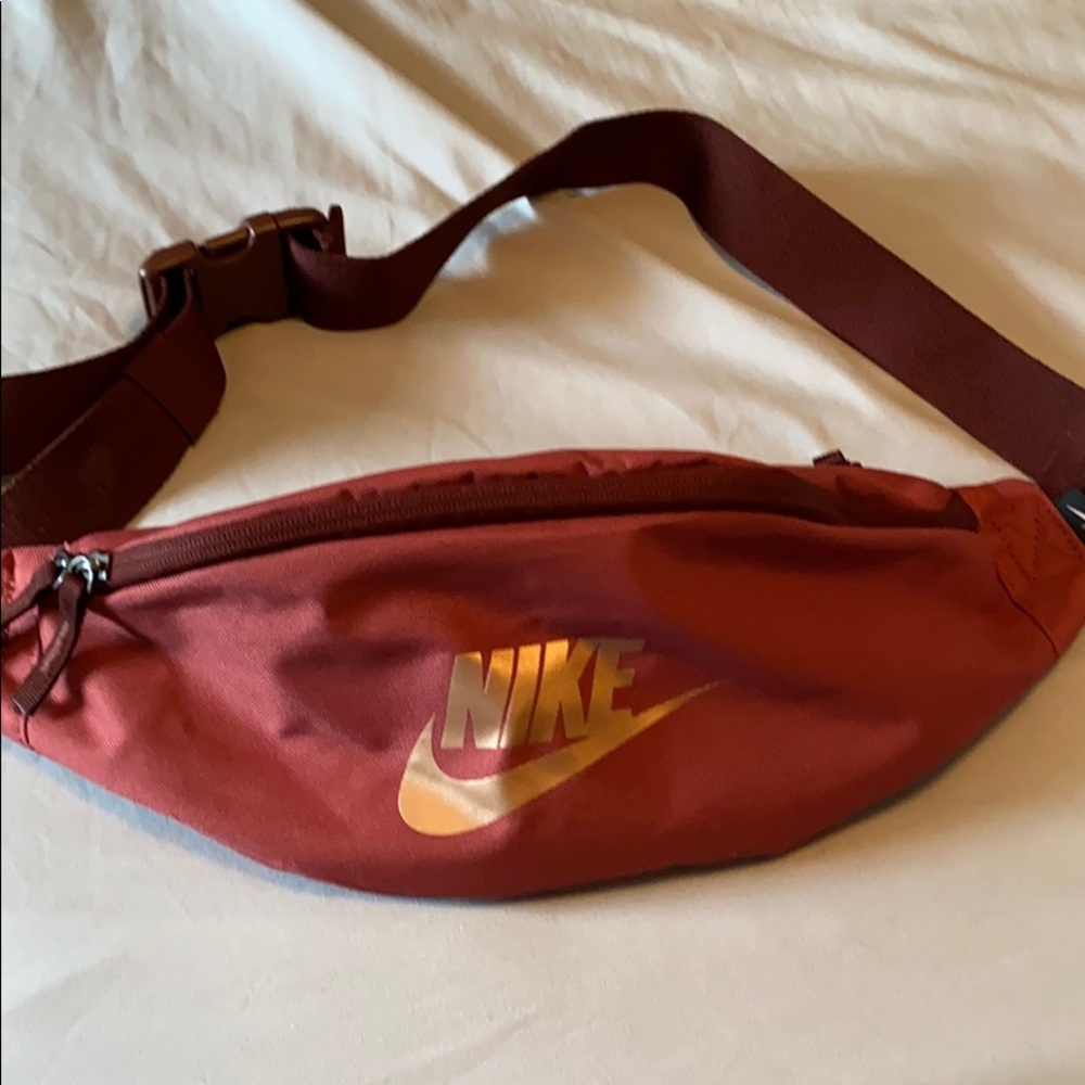 Nike Heritage fanny pack